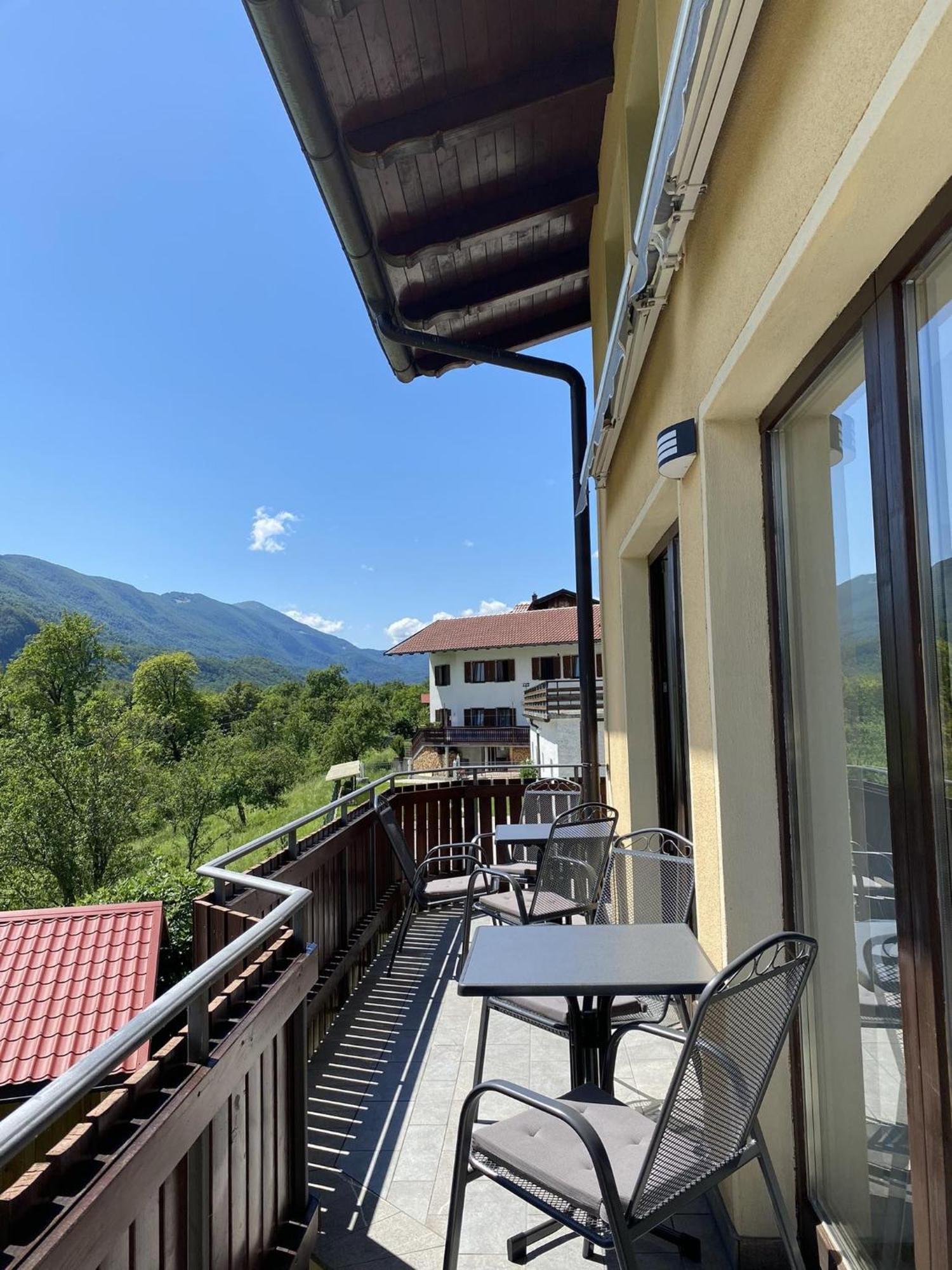 Apartma Logar Kobarid Exterior foto